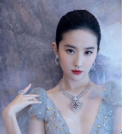 代旭爆料刘亦菲视频合集,揭秘女神不为人知的一面